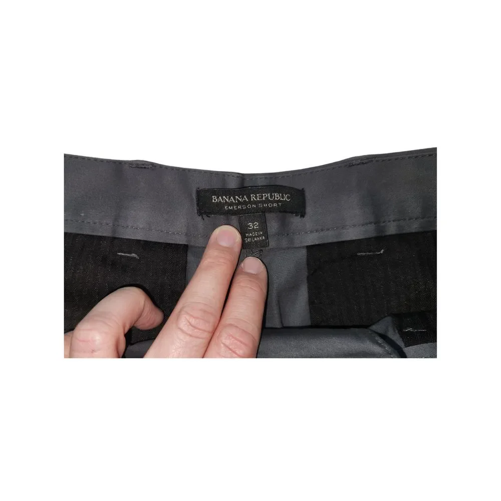 Banana Republic Men's Gray Emerson Shorts‎ Size 32